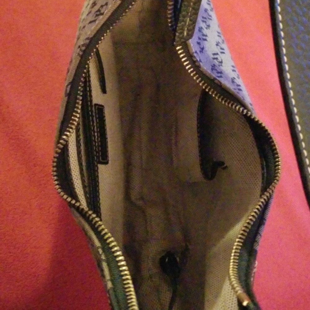 Dooney & Bourke Signature Bag and Wallet - Picture 3 of 5